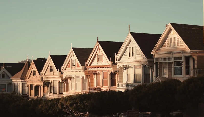 Вы сейчас просматриваете Способы украшения фасада здания